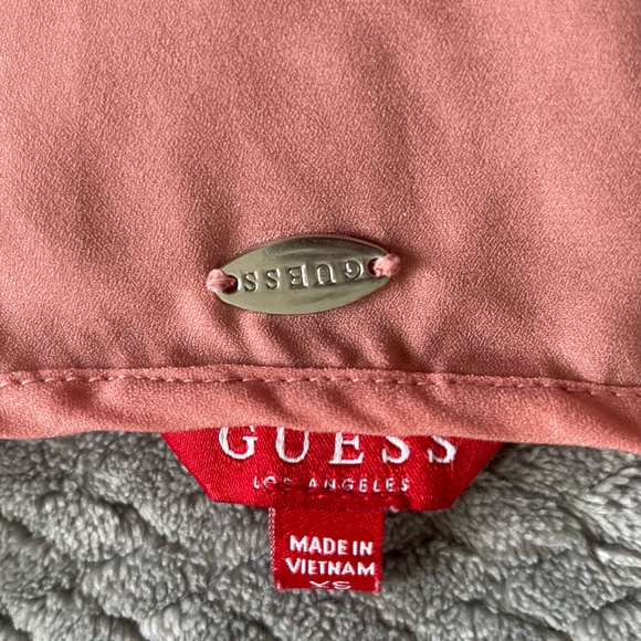Guess Shirt Pink - Picture 2 of 3